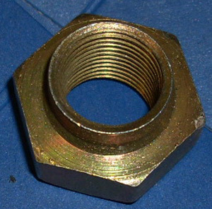 Stub shaft - Screw nut without splint hole for groove