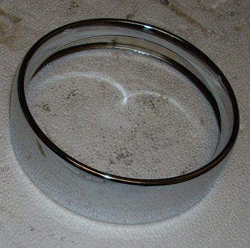 Headlight - Ring of chrome