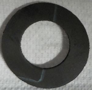 Rubber ring between fan wheel and fan wheel absorption